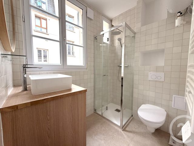 Appartement &agrave; vendre - 2 pi&egrave;ces - 37 m2 - Paris - 75018 - ILE-DE-FRANCE