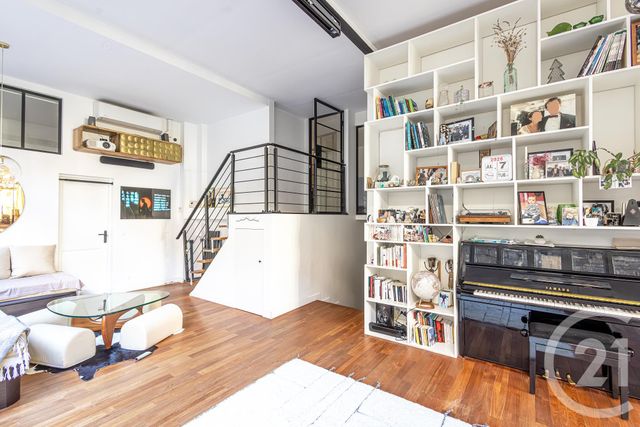 Appartement &agrave; vendre - 5 pi&egrave;ces - 121 m2 - Paris - 75018 - ILE-DE-FRANCE