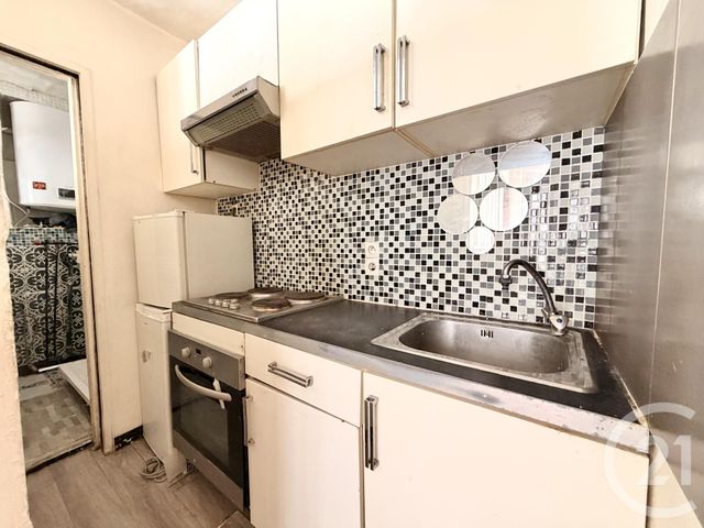 Appartement &agrave; vendre - 2 pi&egrave;ces - 22,50 m2 - Paris - 75018 - ILE-DE-FRANCE