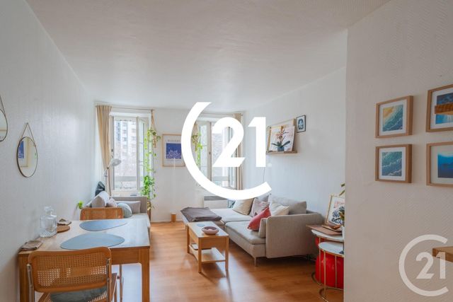 Appartement &agrave; vendre - 3 pi&egrave;ces - 53 m2 - Paris - 75018 - ILE-DE-FRANCE