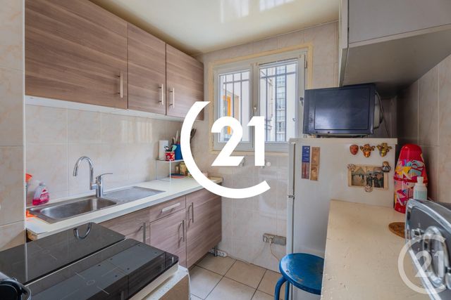 Appartement &agrave; vendre - 3 pi&egrave;ces - 53 m2 - Paris - 75018 - ILE-DE-FRANCE