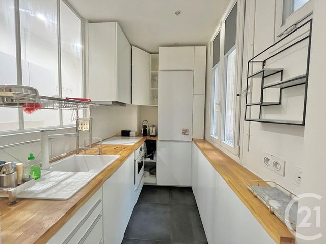 Appartement F2 &agrave; louer - 2 pi&egrave;ces - 35,94 m2 - Paris - 75018 - ILE-DE-FRANCE