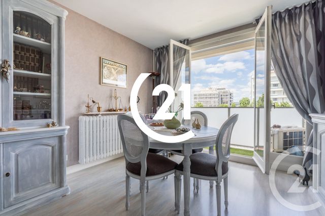 Appartement F4 &agrave; vendre - 4 pi&egrave;ces - 80 m2 - Paris - 75018 - ILE-DE-FRANCE