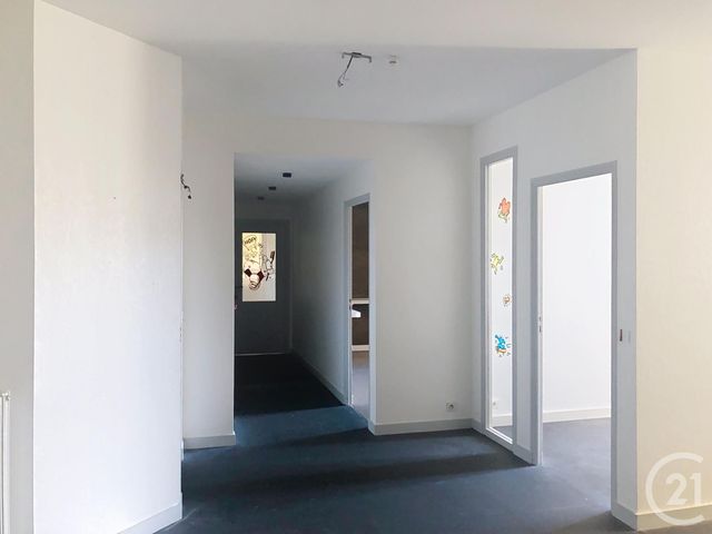 Appartement Local à vendre - 4 pièces - 149,18 m2 - Dinan - 22 - BRETAGNE