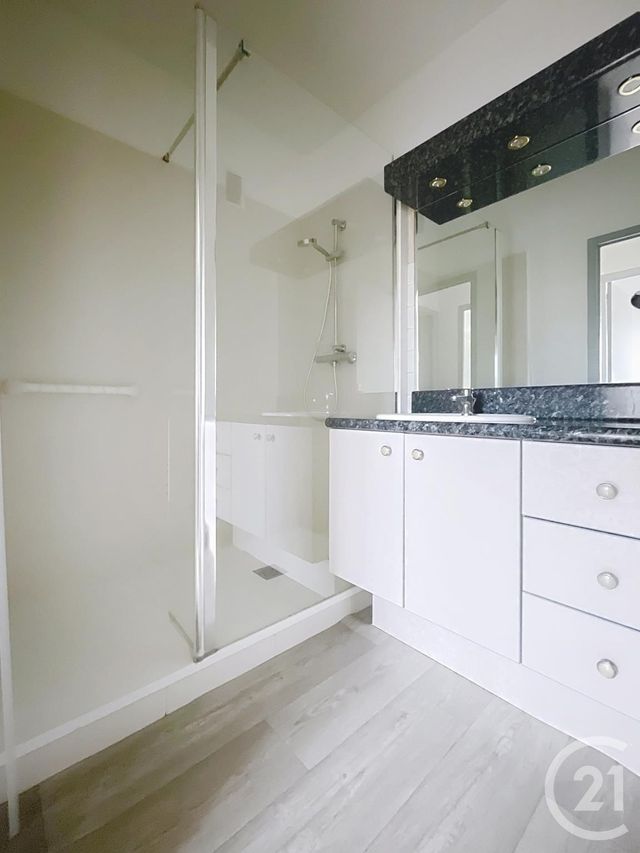 Appartement T3 &agrave; vendre - 3 pi&egrave;ces - 70,93 m2 - Dinan - 22 - BRETAGNE