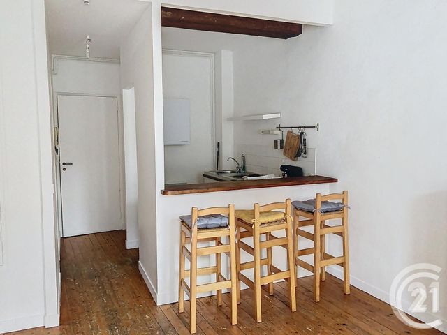 Appartement Studio &agrave; louer - 1 pi&egrave;ce - 28,37 m2 - Dinan - 22 - BRETAGNE