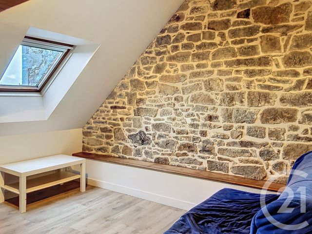 Appartement Studio &agrave; louer - 1 pi&egrave;ce - 15,92 m2 - Dinan - 22 - BRETAGNE