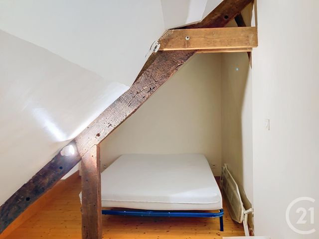 Appartement Studio &agrave; louer - 1 pi&egrave;ce - 15,92 m2 - Dinan - 22 - BRETAGNE