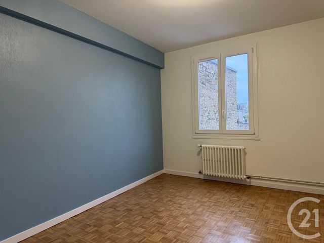 Appartement F5 &agrave; louer - 4 pi&egrave;ces - 105,60 m2 - Dinan - 22 - BRETAGNE