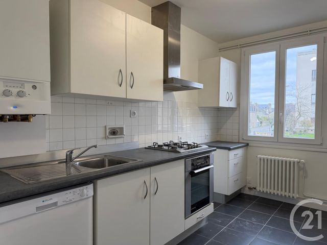 Appartement F5 &agrave; louer - 4 pi&egrave;ces - 105,60 m2 - Dinan - 22 - BRETAGNE