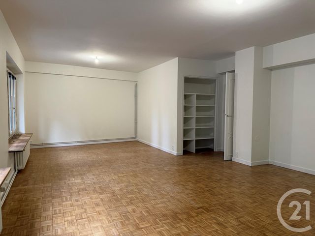 Appartement F5 &agrave; louer - 4 pi&egrave;ces - 105,60 m2 - Dinan - 22 - BRETAGNE