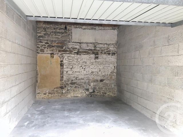 Parking à louer - 10 m2 - Dinan - 22 - BRETAGNE