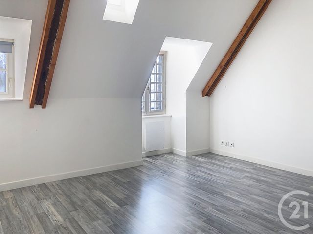 Appartement Duplex &agrave; louer - 3 pi&egrave;ces - 55,10 m2 - Taden - 22 - BRETAGNE