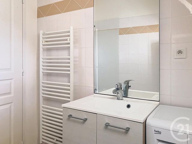 Appartement Duplex &agrave; louer - 3 pi&egrave;ces - 55,10 m2 - Taden - 22 - BRETAGNE