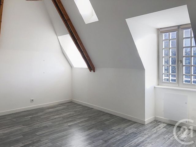 Appartement Duplex &agrave; louer - 3 pi&egrave;ces - 55,10 m2 - Taden - 22 - BRETAGNE