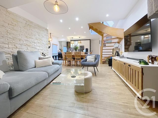 Appartement T3 à vendre - 3 pièces - 71,84 m2 - Dinan - 22 - BRETAGNE