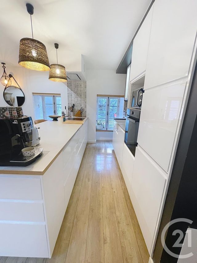 Appartement T3 à vendre - 3 pièces - 71,84 m2 - Dinan - 22 - BRETAGNE