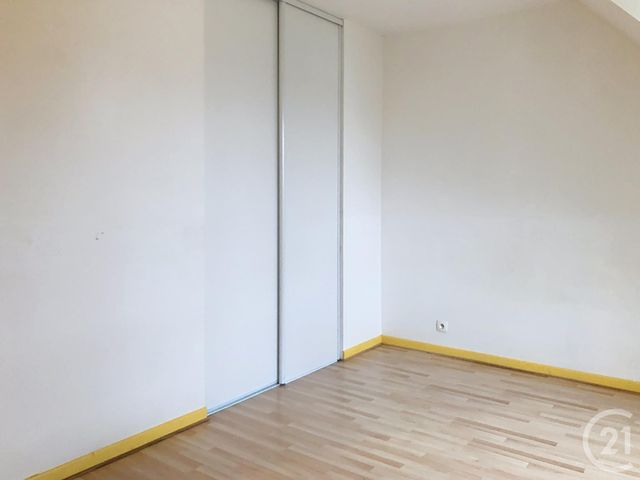 Maison &agrave; louer - 5 pi&egrave;ces - 101,81 m2 - St Samson Sur Rance - 22 - BRETAGNE