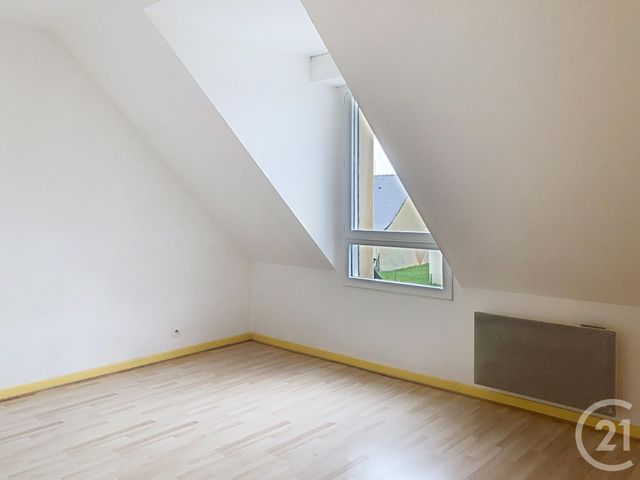 Maison &agrave; louer - 5 pi&egrave;ces - 101,81 m2 - St Samson Sur Rance - 22 - BRETAGNE