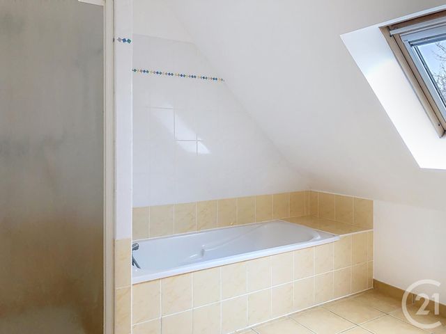 Maison &agrave; louer - 5 pi&egrave;ces - 101,81 m2 - St Samson Sur Rance - 22 - BRETAGNE