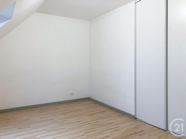 Maison &agrave; louer - 5 pi&egrave;ces - 101,81 m2 - St Samson Sur Rance - 22 - BRETAGNE