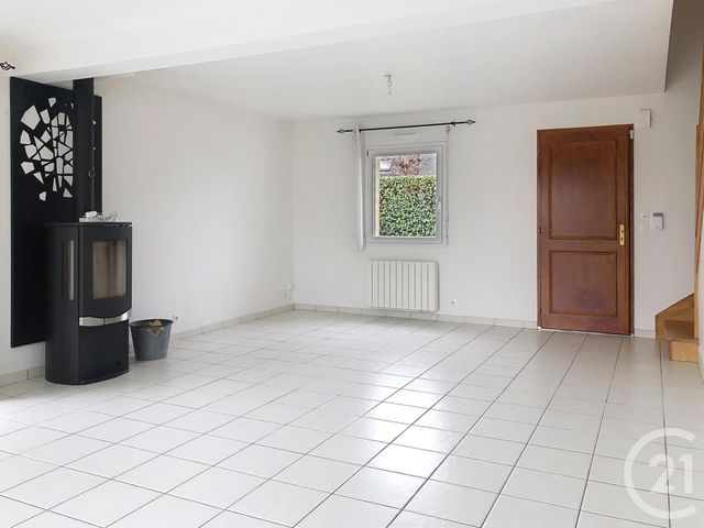 Maison &agrave; louer - 5 pi&egrave;ces - 101,81 m2 - St Samson Sur Rance - 22 - BRETAGNE