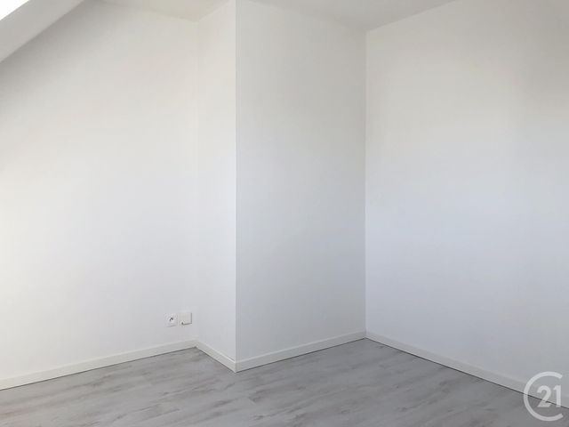 Maison &agrave; louer - 5 pi&egrave;ces - 90,05 m2 - Lehon - 22 - BRETAGNE