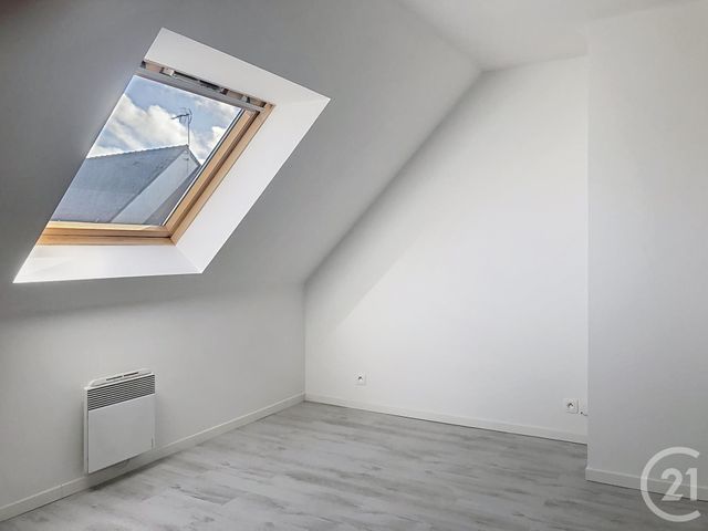 Maison &agrave; louer - 5 pi&egrave;ces - 90,05 m2 - Lehon - 22 - BRETAGNE