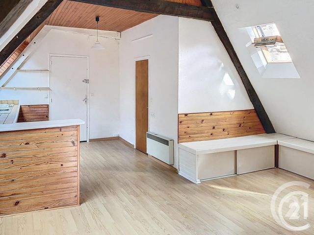 Appartement Chambre à louer - 1 pièce - 31 m2 - Dinan - 22 - BRETAGNE