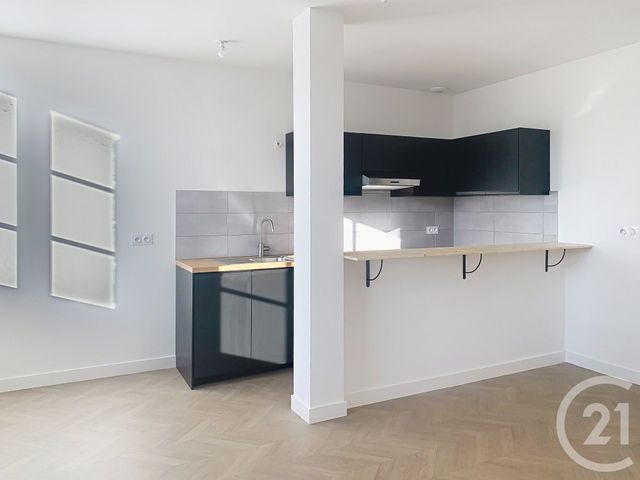 Appartement F3 &agrave; louer - 3 pi&egrave;ces - 65,15 m2 - Dinan - 22 - BRETAGNE