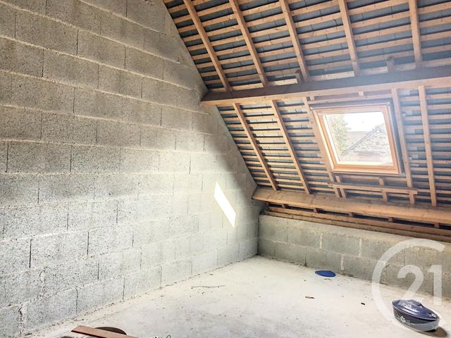 Maison &agrave; louer - 5 pi&egrave;ces - 103,35 m2 - Lanvallay - 22 - BRETAGNE