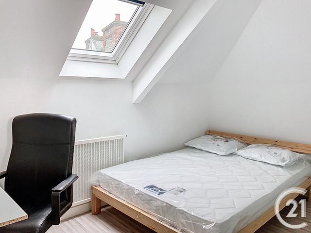 Appartement T1 &agrave; louer - 1 pi&egrave;ce - 27,92 m2 - Dinan - 22 - BRETAGNE