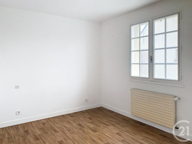 Maison &agrave; louer - 3 pi&egrave;ces - 74,55 m2 - Miniac Morvan - 35 - BRETAGNE