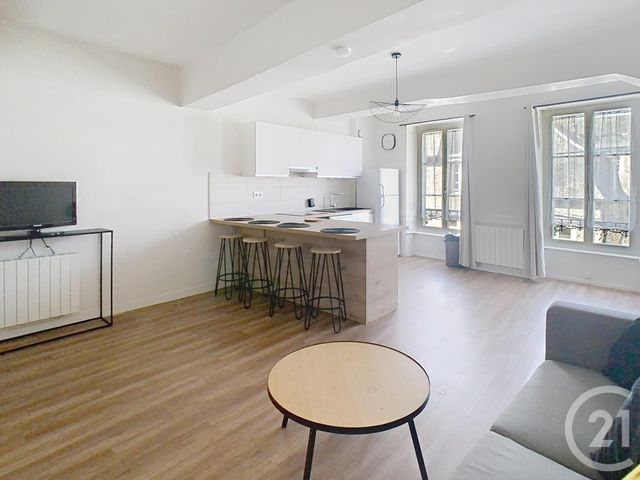 Appartement T2 &agrave; louer - 2 pi&egrave;ces - 49,23 m2 - Dinan - 22 - BRETAGNE