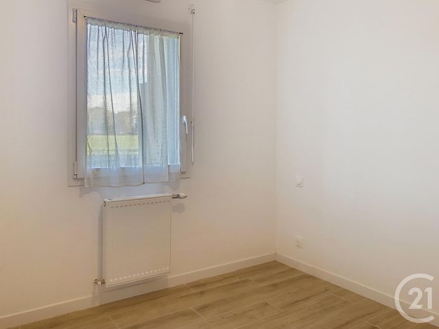 Maison &agrave; louer - 4 pi&egrave;ces - 77,20 m2 - Aucaleuc - 22 - BRETAGNE