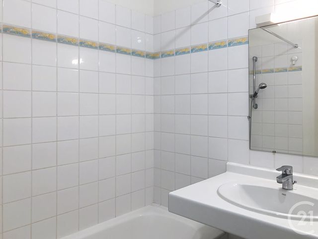 Appartement Autre &agrave; louer - 3 pi&egrave;ces - 63,08 m2 - Dinan - 22 - BRETAGNE