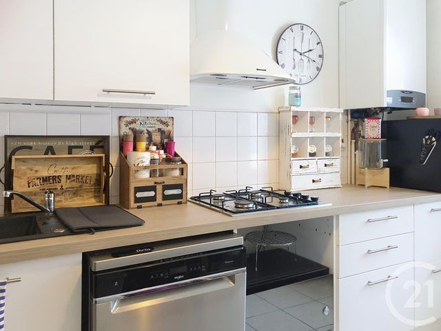 Appartement Autre &agrave; louer - 3 pi&egrave;ces - 63,08 m2 - Dinan - 22 - BRETAGNE