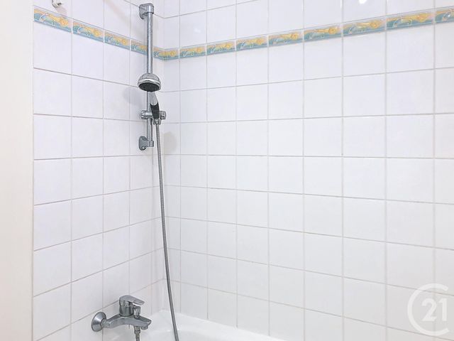 Appartement Autre &agrave; louer - 3 pi&egrave;ces - 63,08 m2 - Dinan - 22 - BRETAGNE