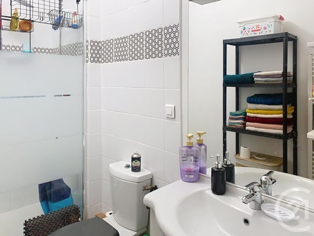 Appartement F2 &agrave; louer - 2 pi&egrave;ces - 36,68 m2 - Dinan - 22 - BRETAGNE