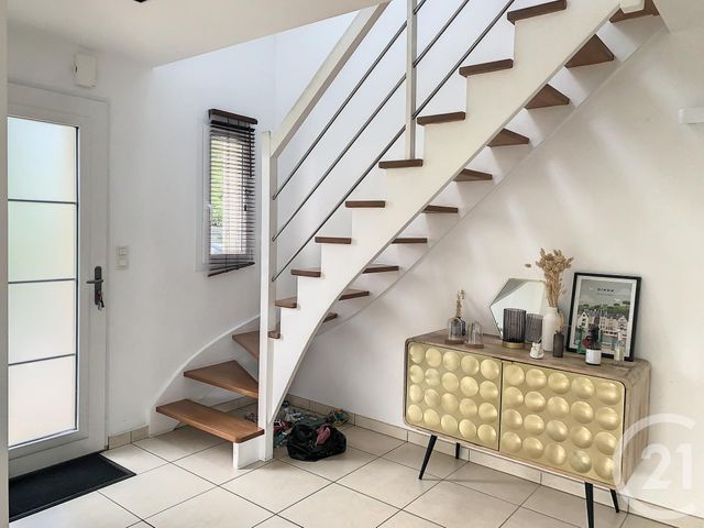 Maison &agrave; louer - 5 pi&egrave;ces - 124 m2 - Lanvallay - 22 - BRETAGNE