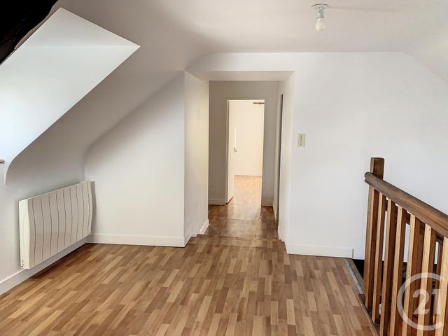 Maison &agrave; louer - 4 pi&egrave;ces - 138,21 m2 - Calorguen - 22 - BRETAGNE