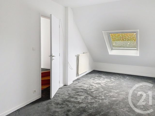 Maison &agrave; louer - 5 pi&egrave;ces - 101 m2 - Dinan - 22 - BRETAGNE