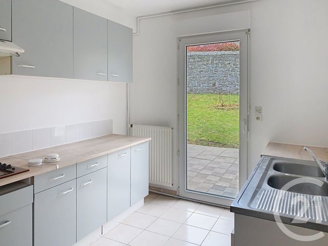 Maison &agrave; louer - 5 pi&egrave;ces - 101 m2 - Dinan - 22 - BRETAGNE