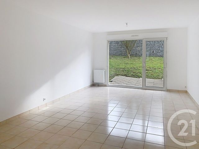 Maison &agrave; louer - 5 pi&egrave;ces - 101 m2 - Dinan - 22 - BRETAGNE