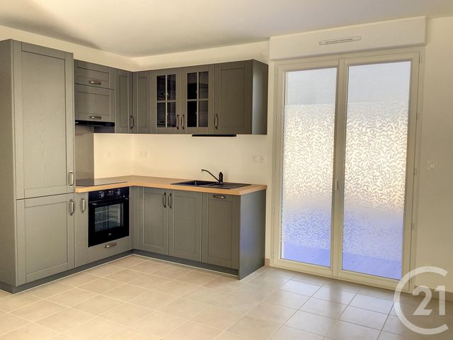 Maison &agrave; louer - 4 pi&egrave;ces - 76,03 m2 - Lanvallay - 22 - BRETAGNE