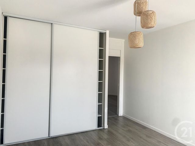 Appartement T3 &agrave; louer - 3 pi&egrave;ces - 55,36 m2 - Dinan - 22 - BRETAGNE