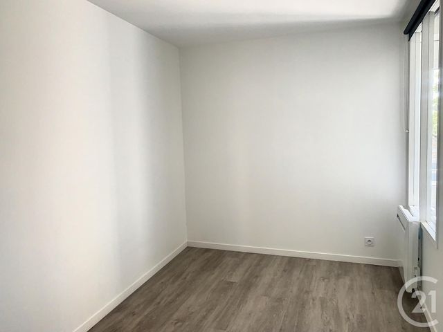 Appartement T3 &agrave; louer - 3 pi&egrave;ces - 55,36 m2 - Dinan - 22 - BRETAGNE