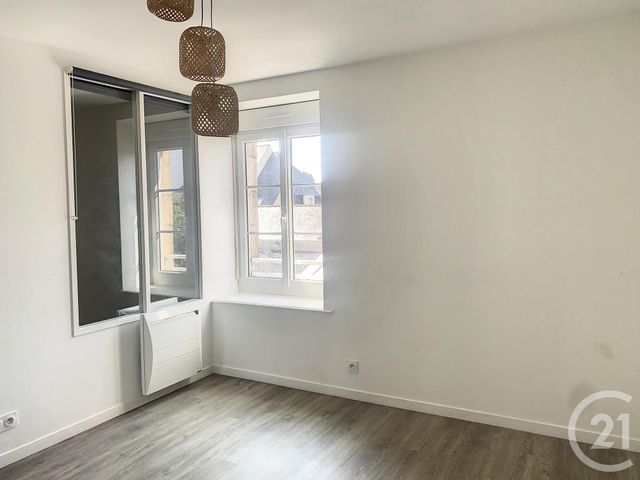 Appartement T3 &agrave; louer - 3 pi&egrave;ces - 55,36 m2 - Dinan - 22 - BRETAGNE