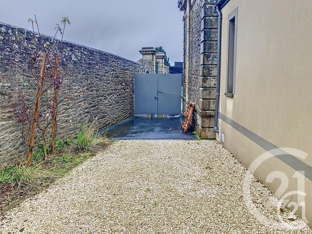 Maison &agrave; louer - 1 pi&egrave;ce - 25,71 m2 - Dinan - 22 - BRETAGNE