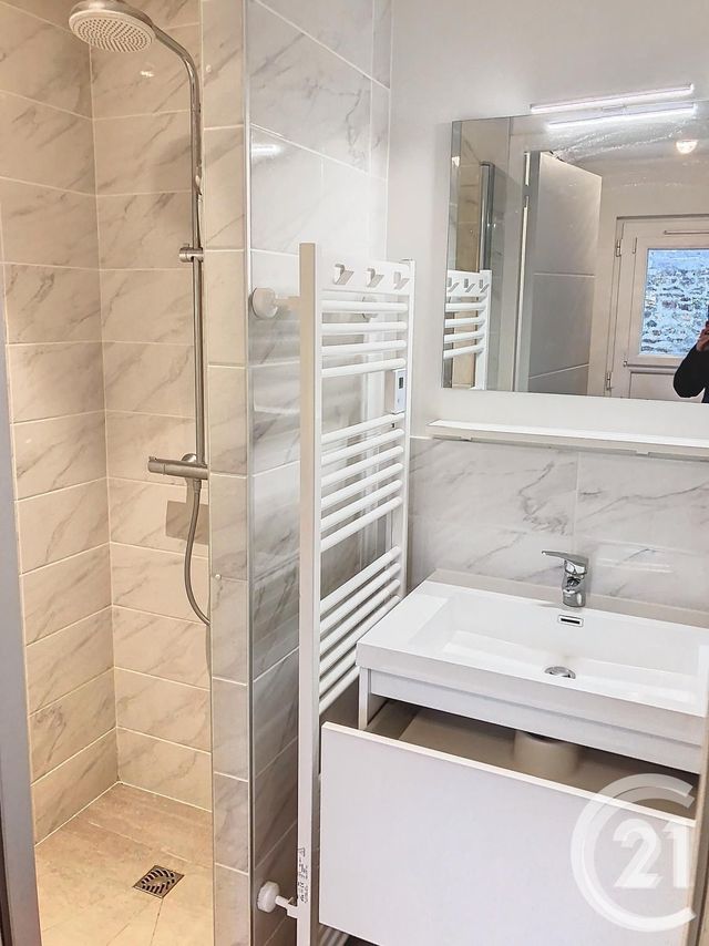 Maison &agrave; louer - 1 pi&egrave;ce - 25,71 m2 - Dinan - 22 - BRETAGNE